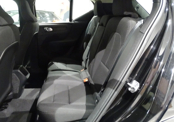 Volvo XC 40 cena 118900 przebieg: 64200, rok produkcji 2019 z Kożuchów małe 92